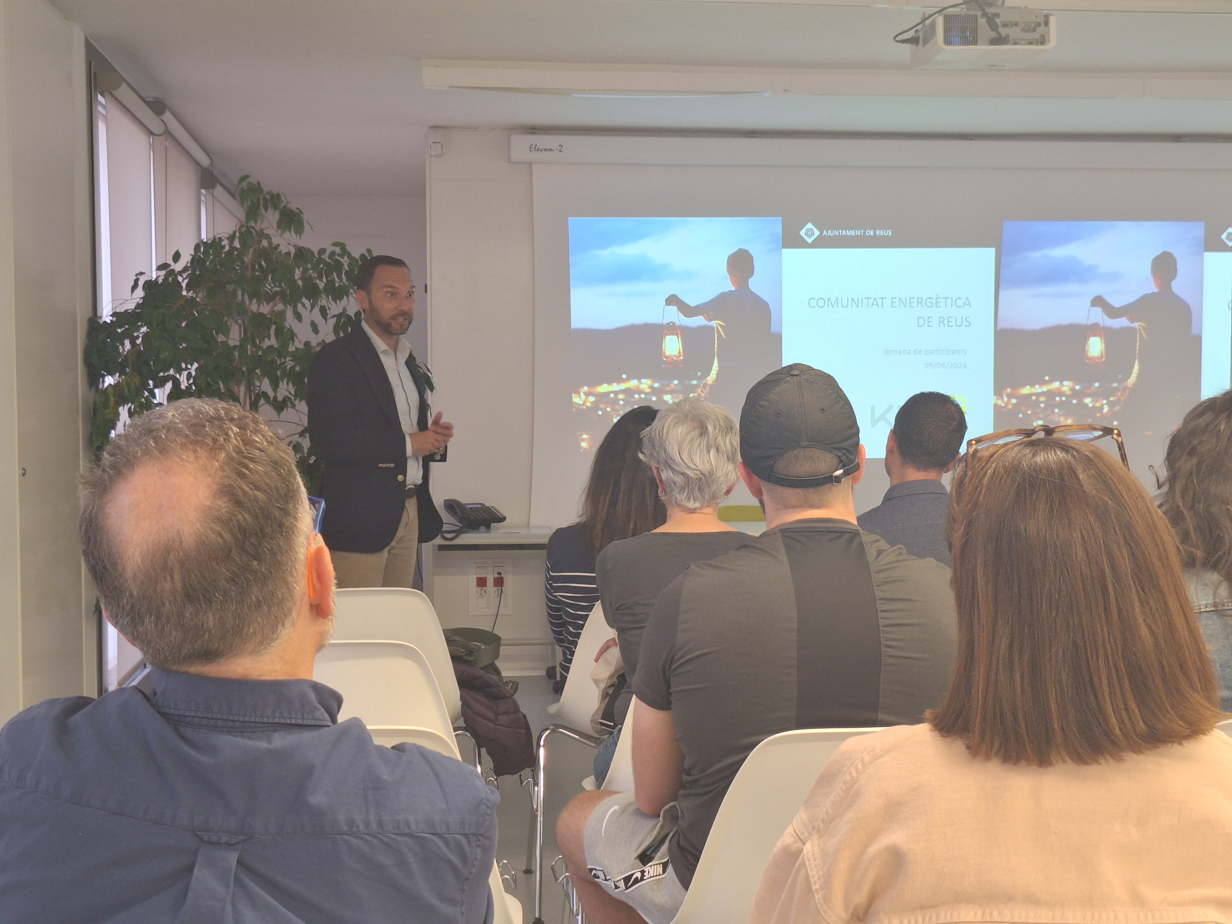 Reunió consum compartit Mas Carandell